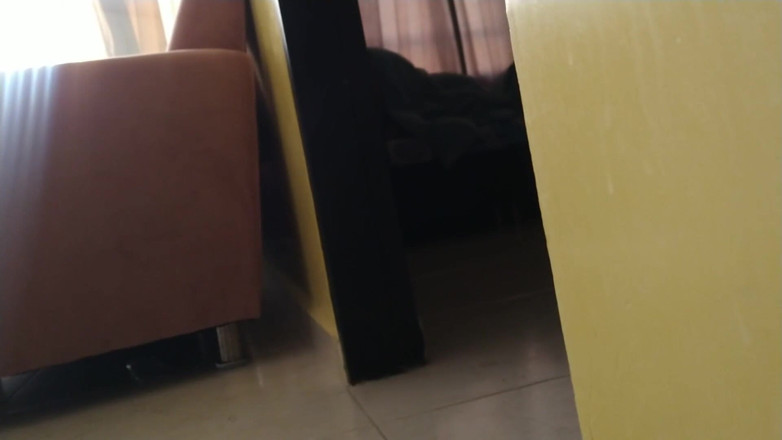 AngyAmazon: Il mio cornuto mi guarda scopare con il mio vicino...