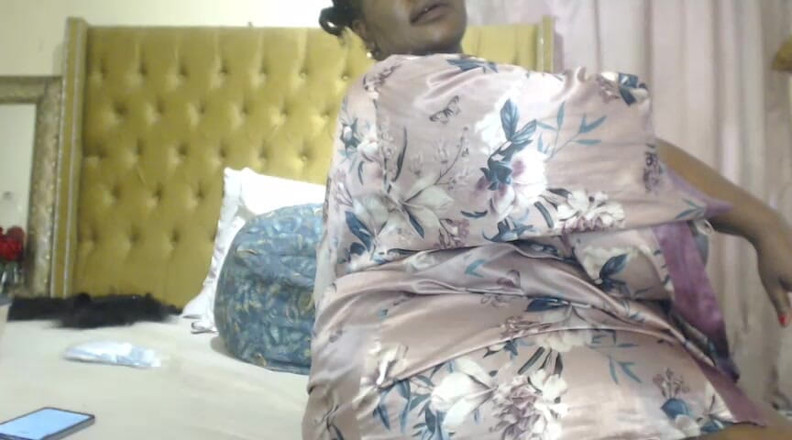 Legendary Booty Overdose: Ssbbw anal mastürbasyon ve yüksek sesle inleme