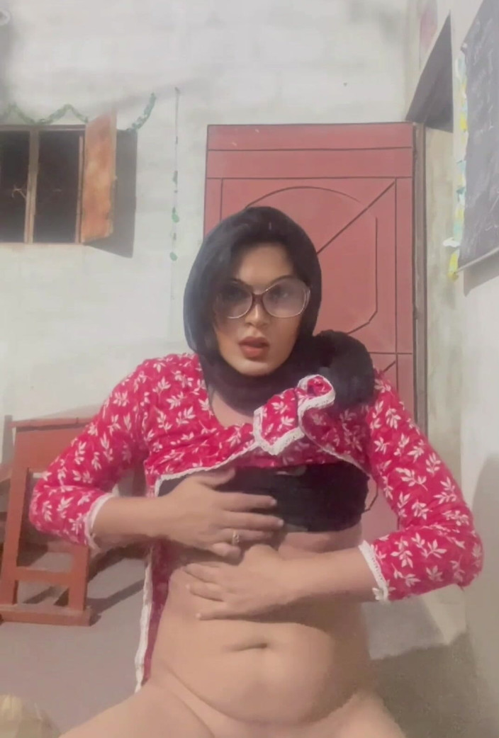 Apple00001: 请在我身上撒尿