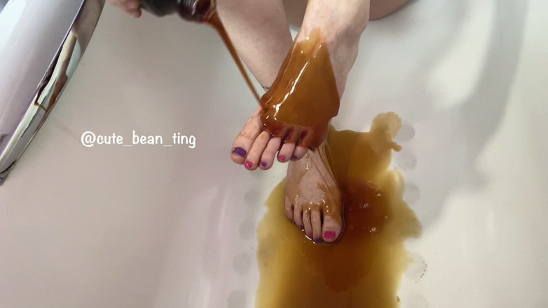 Alice Bean: Syrup trên đôi chân của tôi