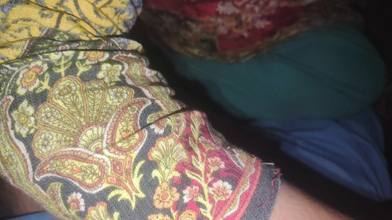 Meera Vishali: 거대한 자지를 가진 새아빠, 내 작은 보지 안에 이것을 원해