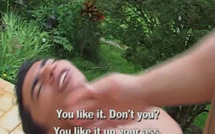 Just X Gays amateur porn: Nadržené svalové hřebce jsou mokré a divoké v horkém připojení...