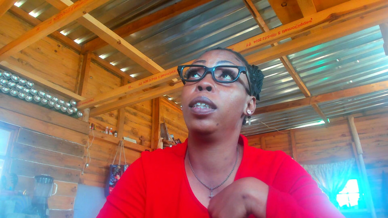 AnalEbony: रोल-प्ले बड़ी वाली शरारती सौतेली मम्मी