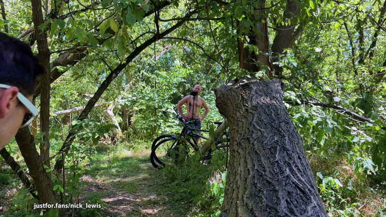 Nick Lewis: 사이클링은 엉덩이에 박히는 것으로 끝났다