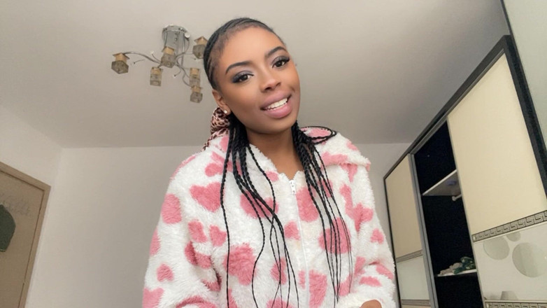 Rudie Kae: Soft Lips, Deep Breaths &amp; a Big Balloon Pop