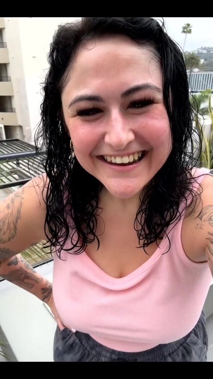 Josie Jaxxon: Доброго ранку, цицьки з Ла!