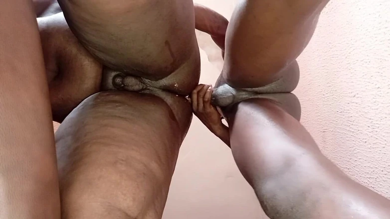 Sexydaddy: Chubby Guy Took the Huge Dick Bareback