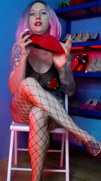 Lady Angela Used Heels Fetish Look at My Old Smelly High Heels
