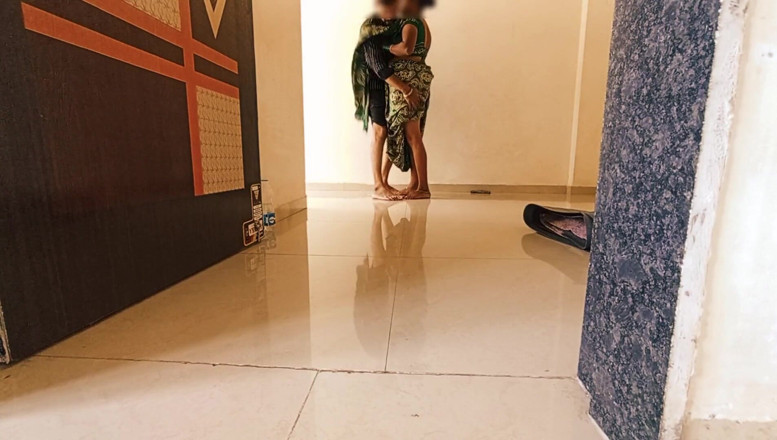 Harder299: Indiana tia vizinha casada fodida enquanto está sozinha em casa...