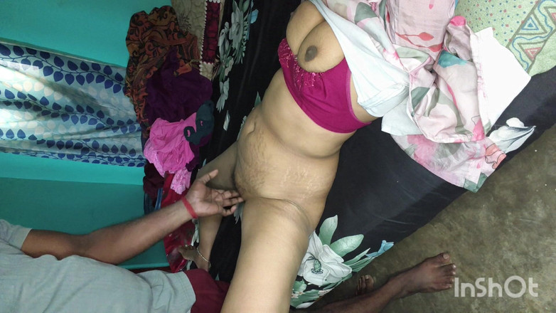 Divya95143: तमिल होम मेड जोड़े की चुदाई