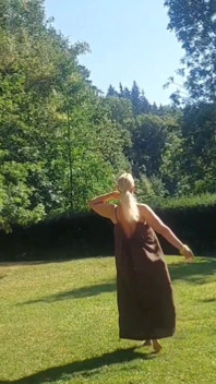 La Moglie Bionda Matura Selena Si Gode Il Sesso Dopo La Passeggiata