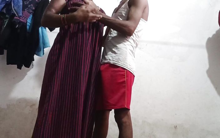 Annu Bhabhi: 彼が家に入るバイラルビデオ