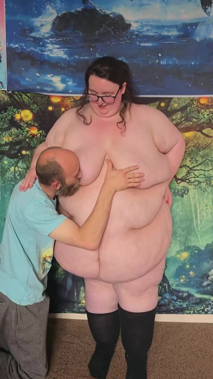 SSBBWLadyBrads: SSBBW Stripped and Kissed Belly Caressed