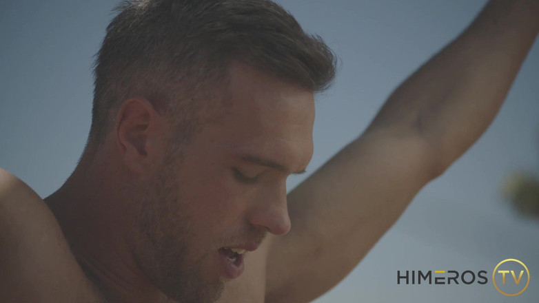 Himeros.tv: Menggelitik me homo