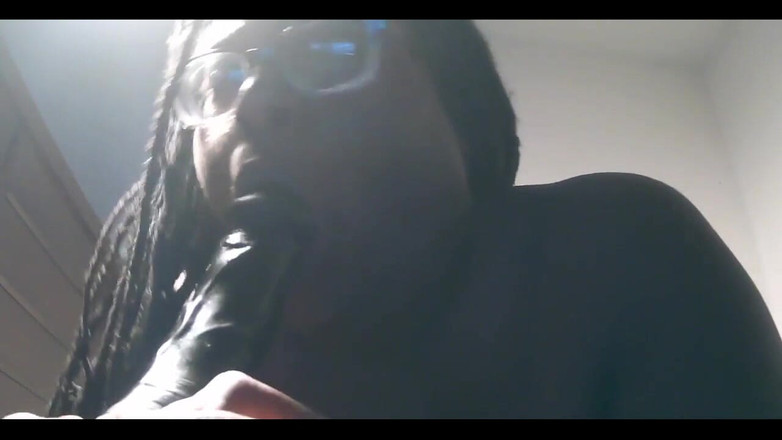 His Queen Suga: Tôi ghét bú cu giả.