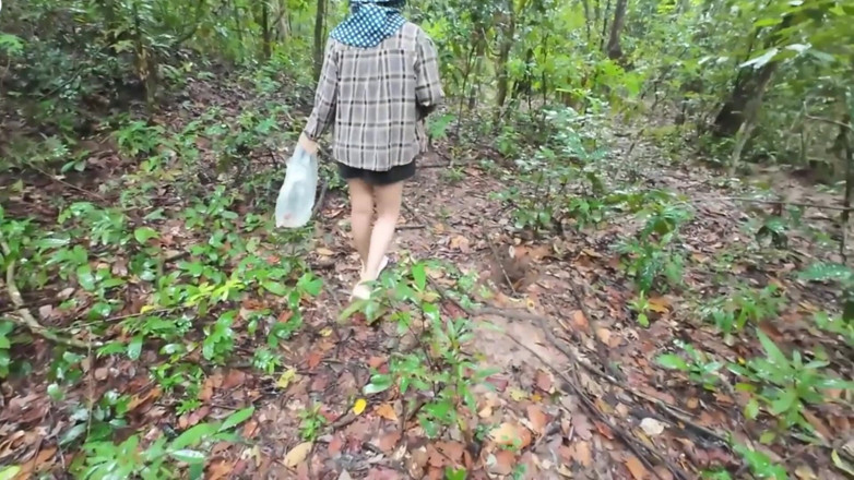 RealThaiSolo: Thai Girls Walking and Talking and Picking Mushrooms in the...