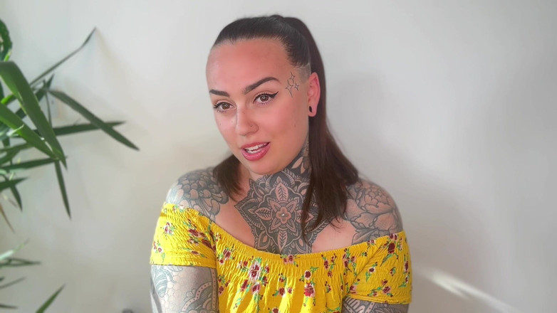 Miss Valentina: Wifeys Best Friend Homewreck