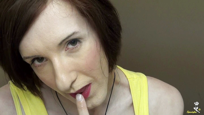 Grannies & Trannies: Lisa Heart in het toilet