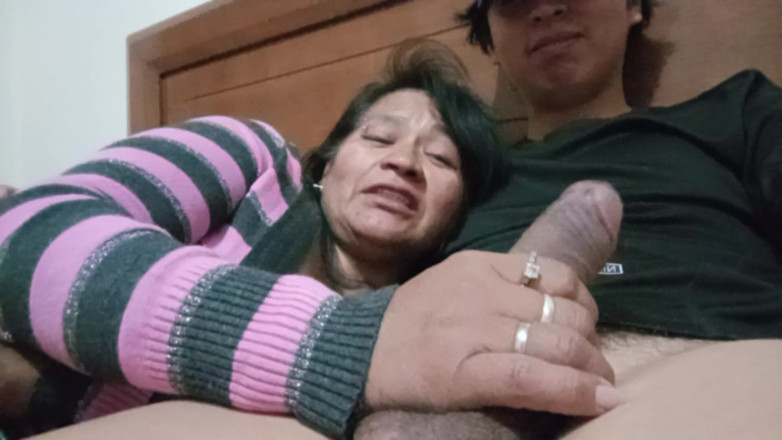 Moo DBOXXX: Minha madrasta quer seu leite consertado, ela ficou viciada em...