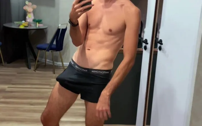 Nick Lewis: I’m Super Horny, Let’s Jerk Together