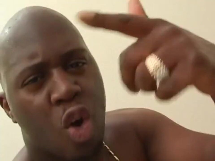 Real Home Made: Du sperme africain sexy sur ses seins