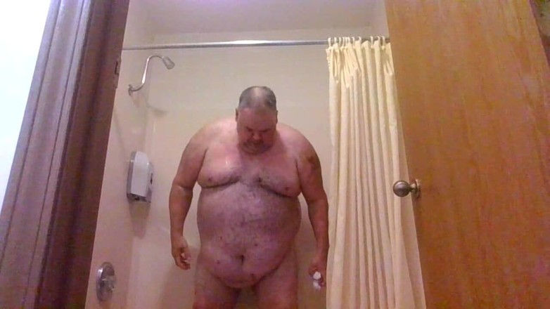 Gaydaddy2021: 샤워와 면도