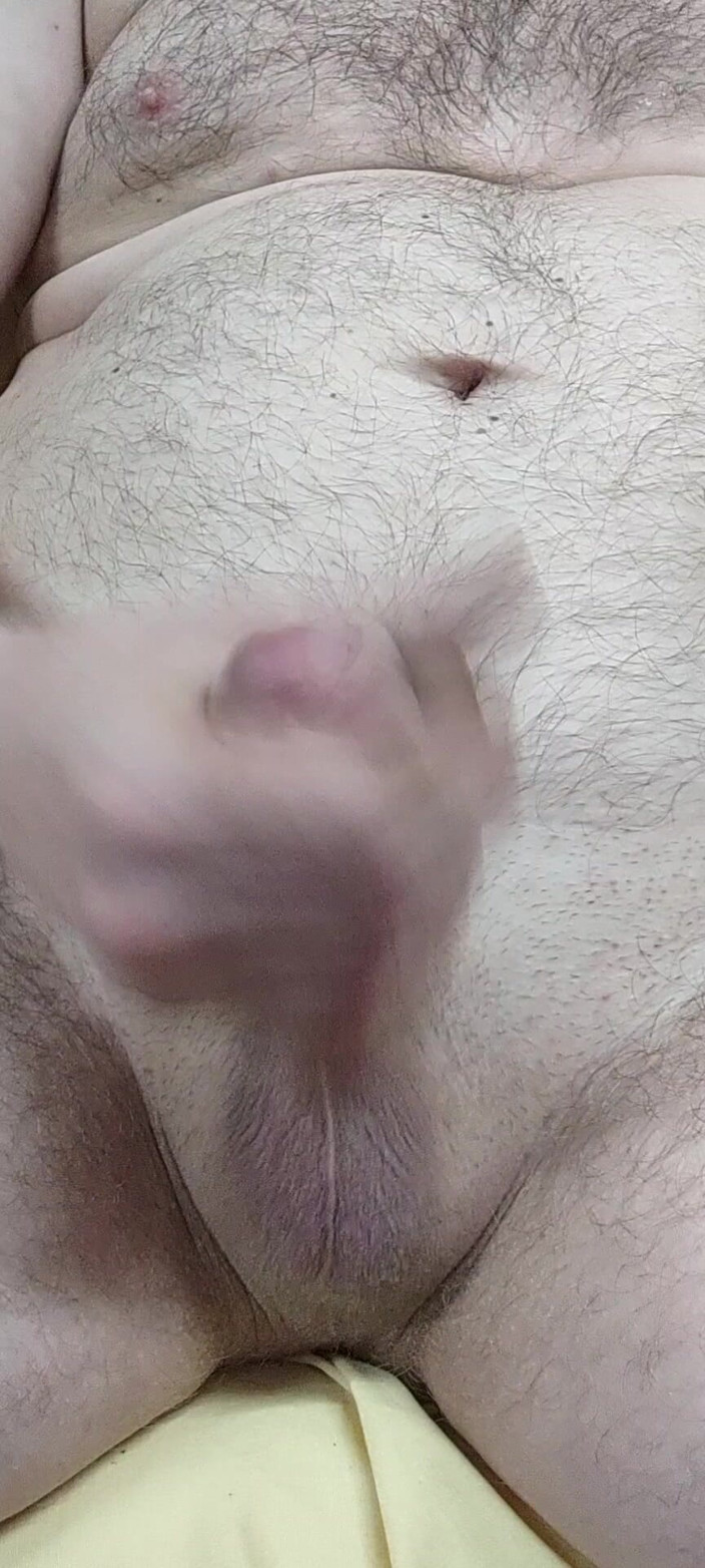 Incredible Dick: Zakar putih besar melancap semasa menonton lucah menonton sehingga hujungnya...