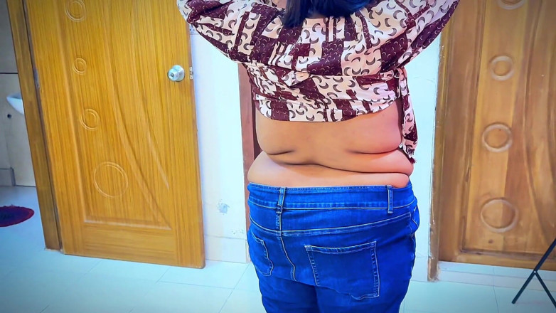 Your Boy's Cum: 교복을 벗고 사무실 가게 방에서 커피를 마시는 동안 비서를 붙잡은 상사