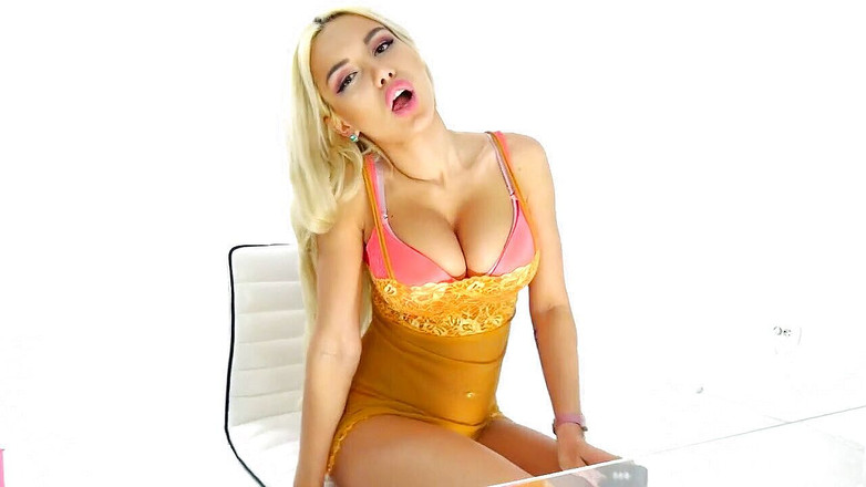 Lisa Cummm: 角質ふしだらな女