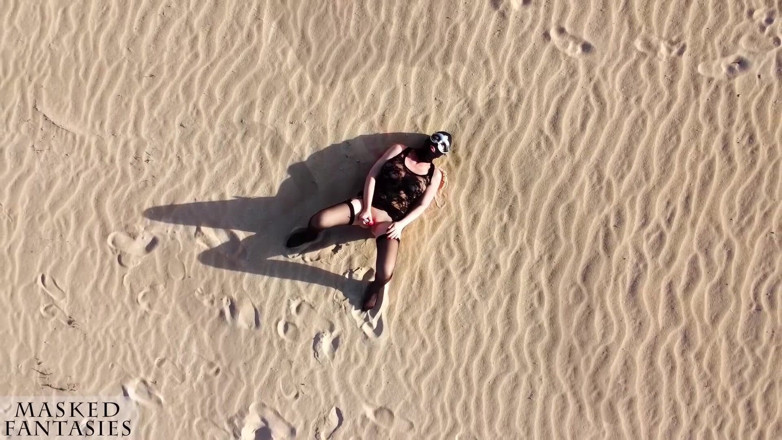 Masked-Fantasy: This MILF Masturbates Her Pussy in a Huge, Secluded Desert...