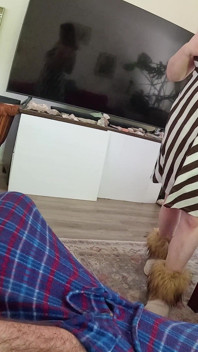 継母がイカれるのを手伝ってくれます