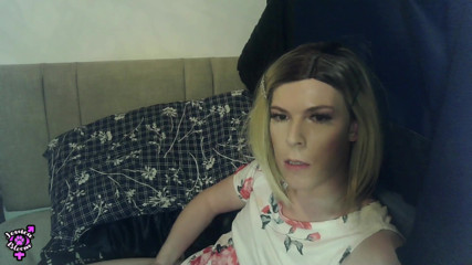 Jessica Bloom: Transgender self feet worship & licking cum off feet - Jessica Bloom (014)