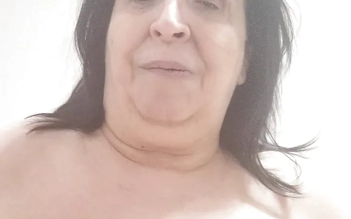 CoolMarina: Palmiragordi Debuts with Anal Sex with the Mop Stick