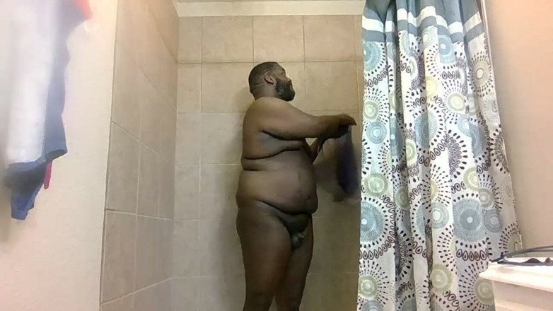 bigblacktxchub: Morning Shower Super Clean
