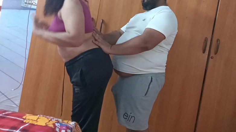 aliabegum: 그녀의 BF를 따먹기 위해 전화하는 발정난 여친