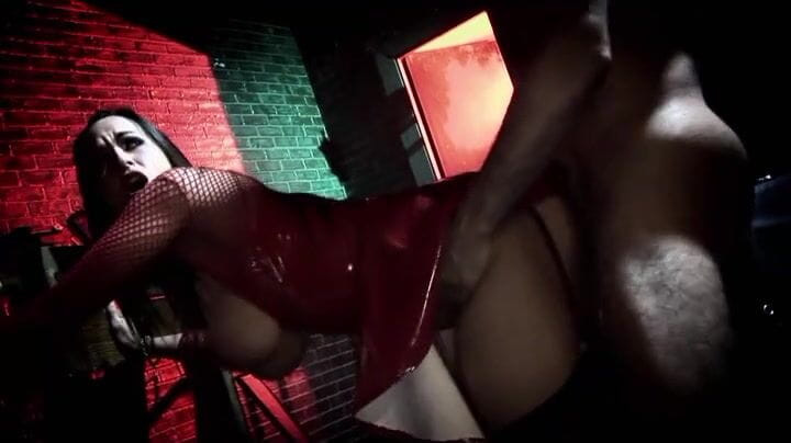 Cryptostudios: 핫한 자연의 아름다운 밀프가 스팽크되어 거칠고 하드코어 섹스를 선사합니다.