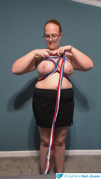 Shibari Rope Self Tie Guide - Dzień Niepodległości Czerwone biało-niebieskie serce