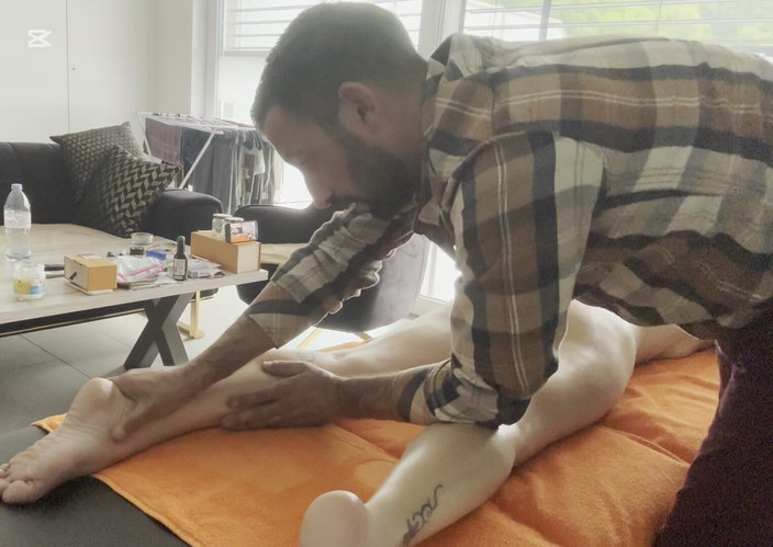 Sirene: Masáž až do ptáka v ústech