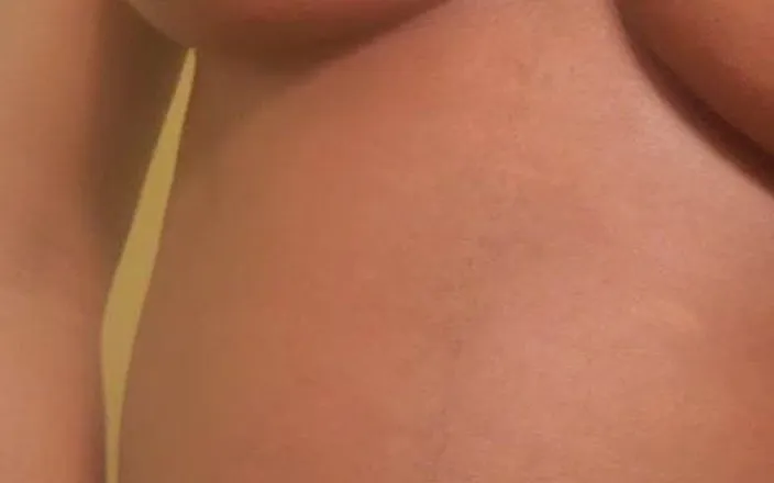 Roseblue2: Playing with my tities