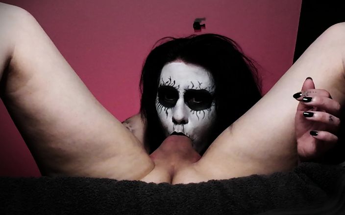 Damagedcosplays: Black Metal Goth face sex oral adânc în gât atât de...