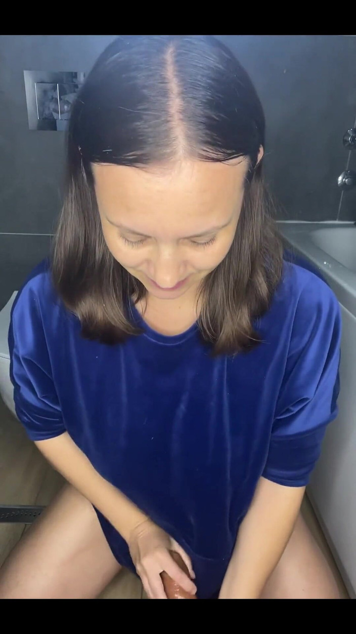 Crypto Mommy: Dospělí chlapci vždy dostanou to nejlepší z nejžhavějších a nejnadrženějších...