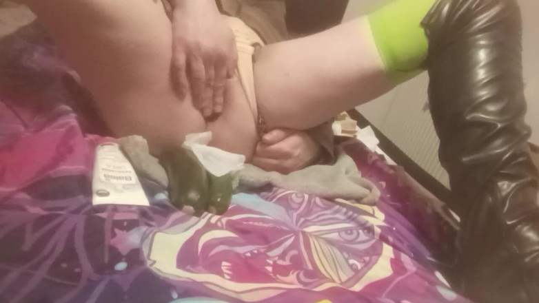 JujuTV: Bitchboyass bu kez kabakla yapıyor