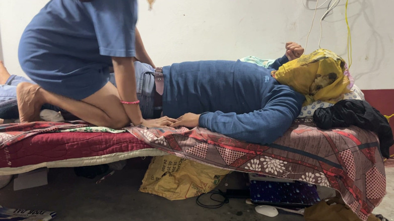 tanya99: Saya membawa teman wanita baru saya dan mengongkeknya dengan keras.
