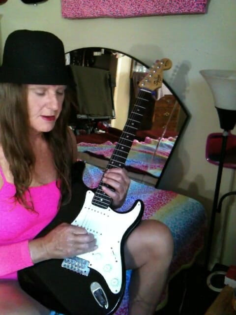 Lizzy Yum vintage and behind the scenes interviews: リジー・ヤム・ヴィンテージと舞台裏 32