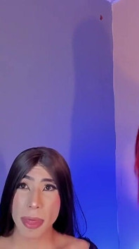 Hot Latinas vui vẻ nhảy múa