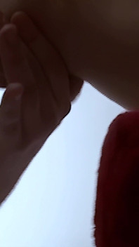 Ana Marias pertama deepthroat mandi emas dan kencing