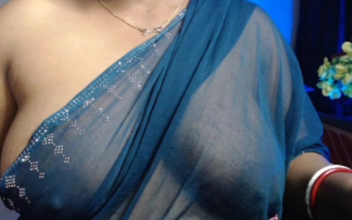 Hot desi girl: Solo Sexy Hot Girl Big Boobs Press and Pussy Fingering