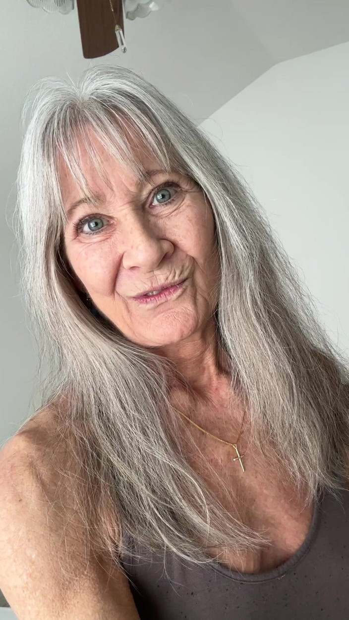 Leilani Lei: Selamat pagi!