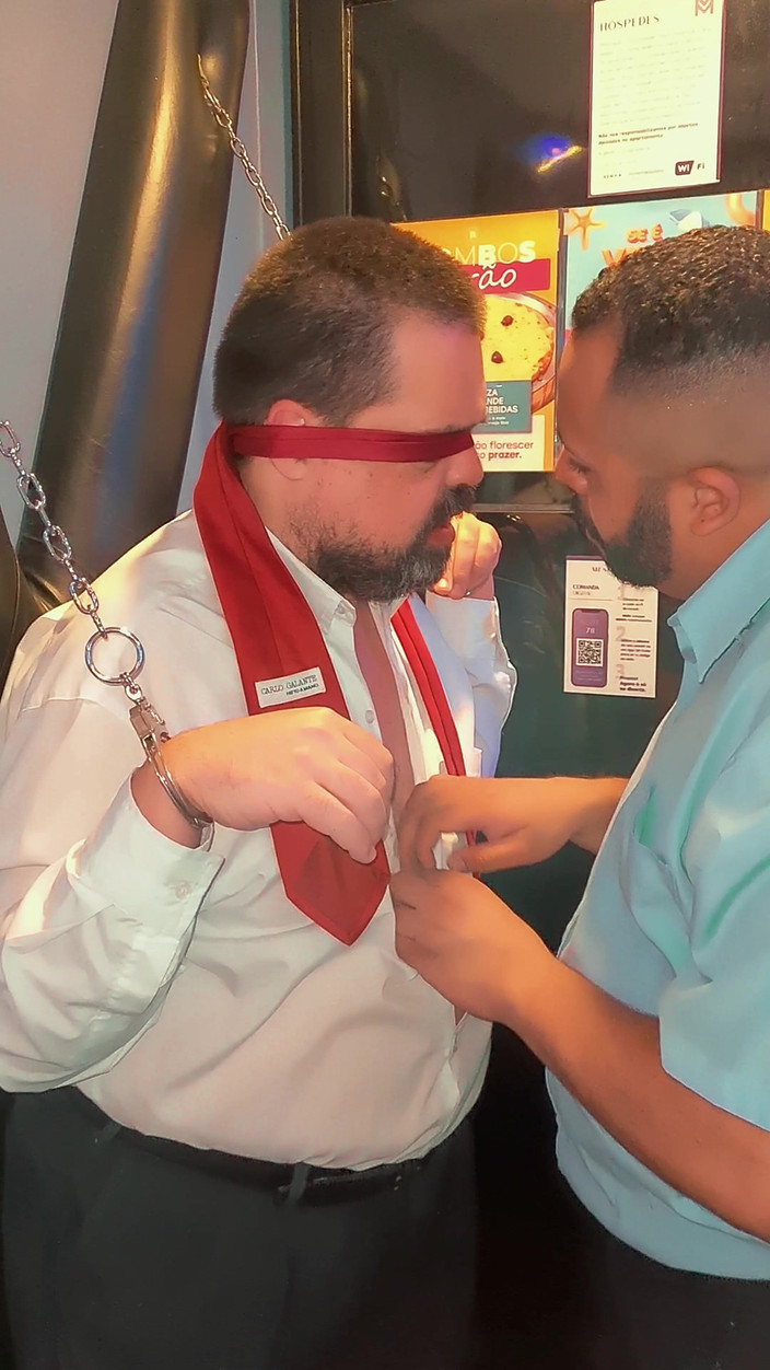 Punchbagplz: Dicuri dan dikawal - penguasaan bilik Motel