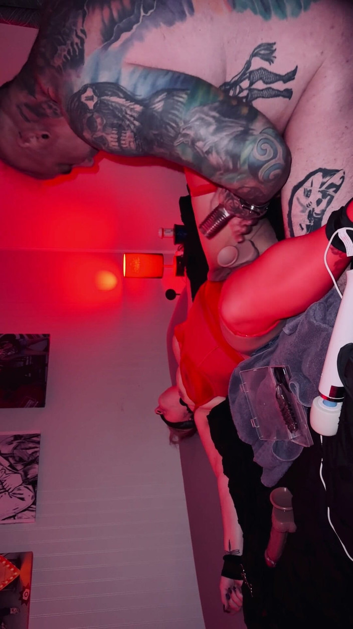 KingDom24: Přivázaná k posteli a lemovaná, dokud jsem nekřičela